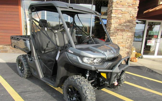 2024 Can-Am® Defender XT HD9