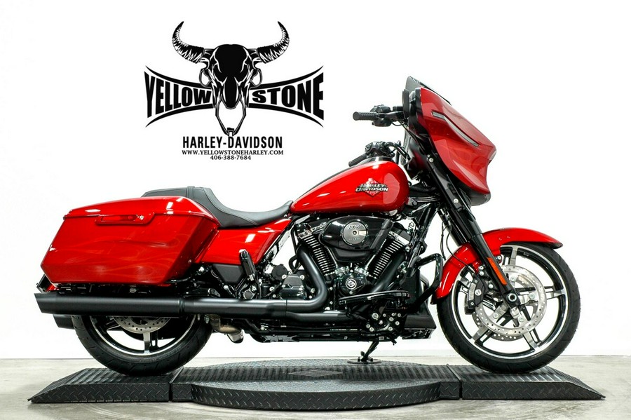 2025 Harley-Davidson Street Glide® Whiskey Firestorm - Black Finish