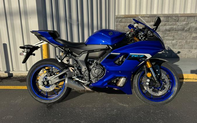 2025 Yamaha YZF-R7