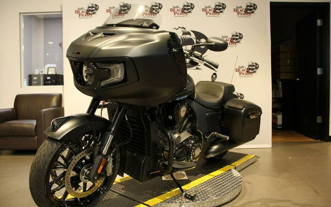 2025 Indian Motorcycle® CHALLENGER DARK HORSE, 49ST