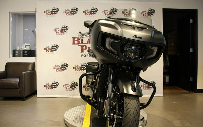 2025 Indian Motorcycle® CHALLENGER DARK HORSE, 49ST