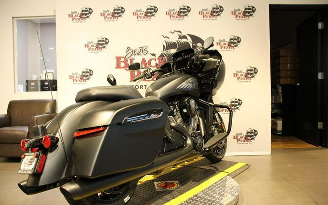 2025 Indian Motorcycle® CHALLENGER DARK HORSE, 49ST