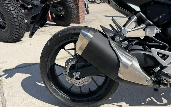 2025 Honda CB300R