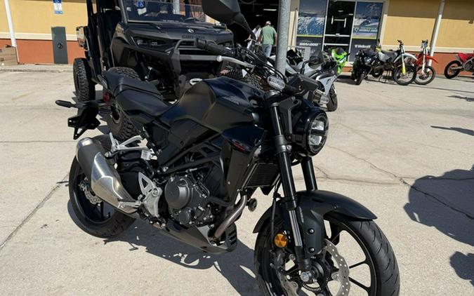2025 Honda CB300R