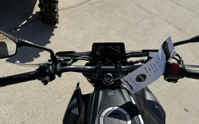 2025 Honda CB300R