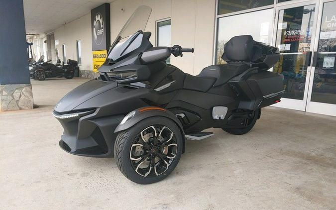 2023 Can-Am Spyder RT Review [Celebrating 2023 IFRD]