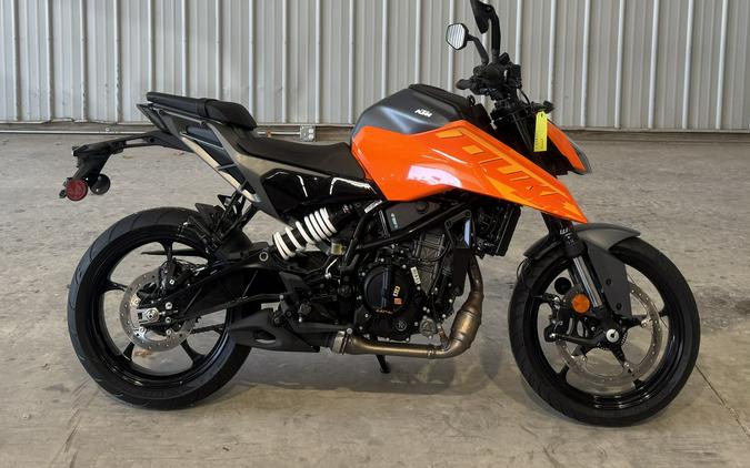 2024 KTM 250 Duke
