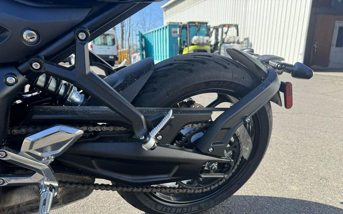 2025 Triumph Trident 660 Jet Black