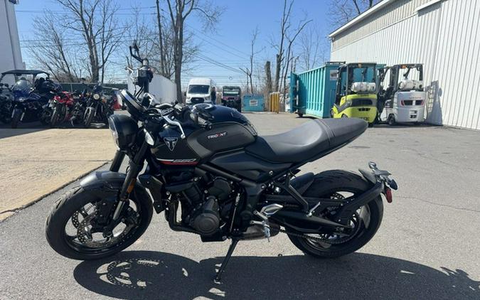 2025 Triumph Trident 660 Jet Black