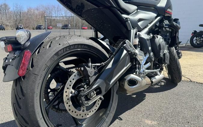 2025 Triumph Trident 660 Jet Black