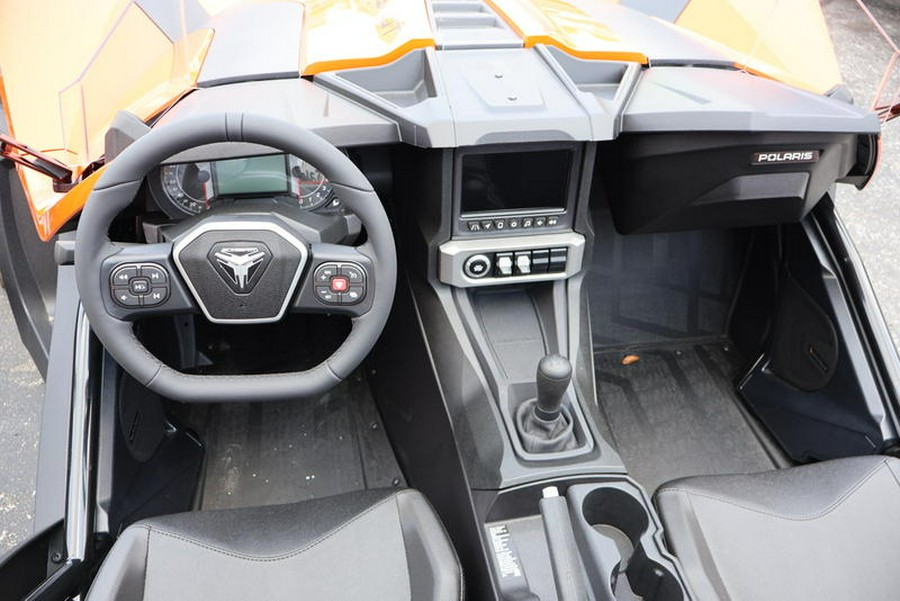 2024 Polaris Slingshot® SLINGSHOT SL MANUAL