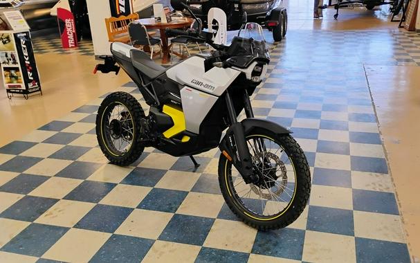 2025 Can-Am® Origin '73