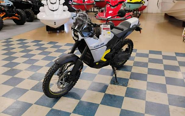 2025 Can-Am® Origin '73