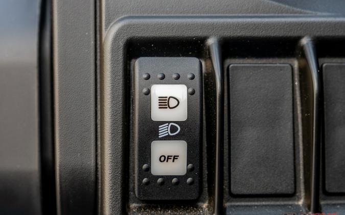 2026 Can-Am DEFENDER HD9 MAX DPS