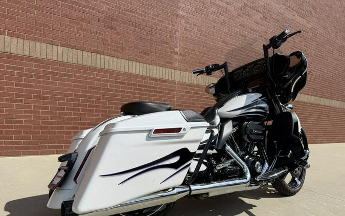 2016 Harley-Davidson® CVO™ Street Glide® White Amethyst with Black Licorice Flames