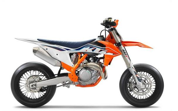 2021 KTM 450 SMR Review (13 Fast Facts and Supermoto Observations)