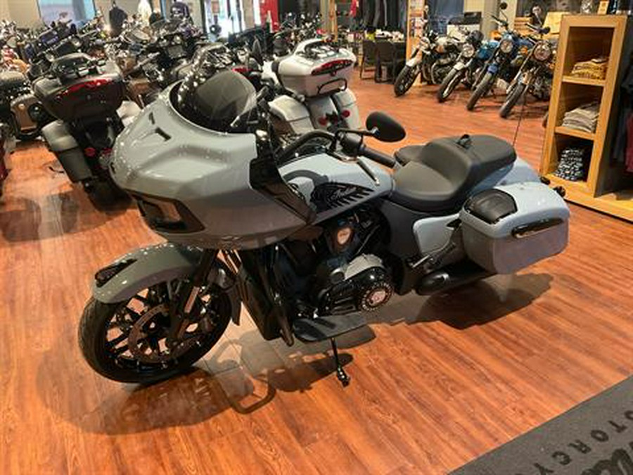 2024 Indian Motorcycle Challenger® Dark Horse® Icon with PowerBand Audio Package