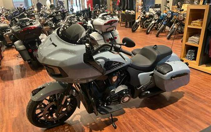 2024 Indian Motorcycle Challenger® Dark Horse® Icon with PowerBand Audio Package