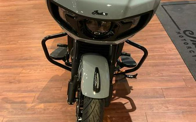 2024 Indian Motorcycle Challenger® Dark Horse® Icon with PowerBand Audio Package