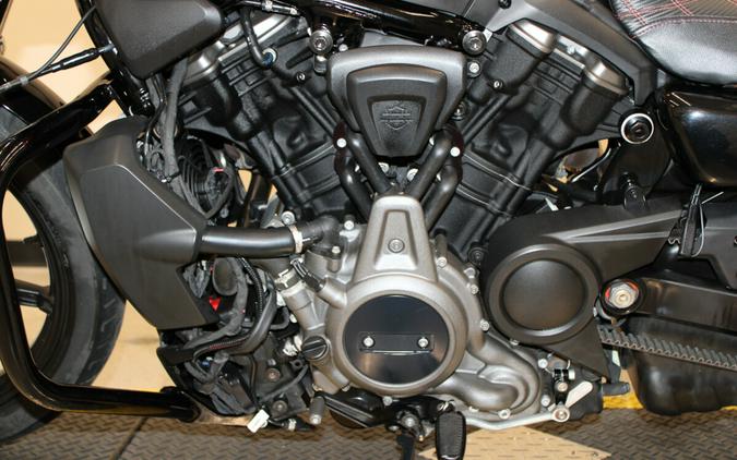 Used 2023 Harley-Davidson Sportster Nightster RH975 Motorcycle For Sale In Miami, Florida