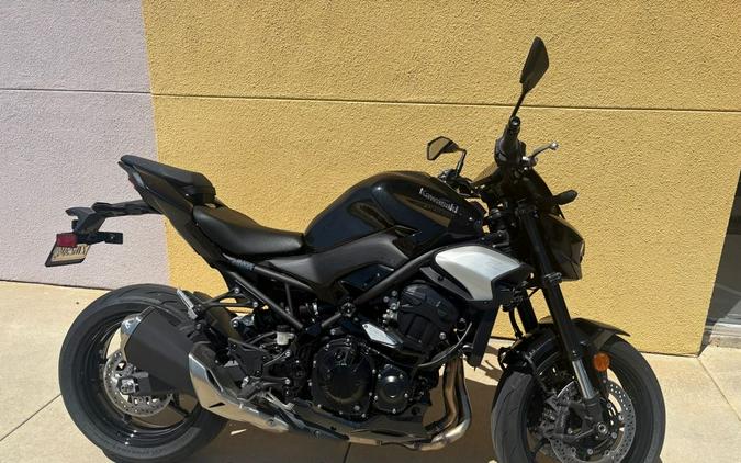 2025 Kawasaki Z900 ABS