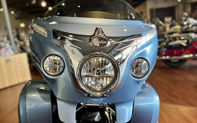 2016 Indian Motorcycle® Roadmaster® Blue Diamond