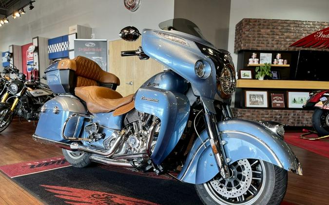 2016 Indian Motorcycle® Roadmaster® Blue Diamond