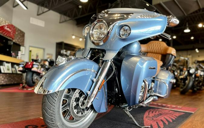 2016 Indian Motorcycle® Roadmaster® Blue Diamond