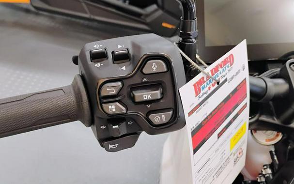 2025 Can-Am® Origin White