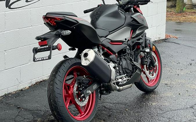 2025 Kawasaki Z500 SE ABS