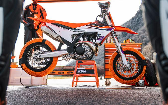 2024 KTM 450 SMR