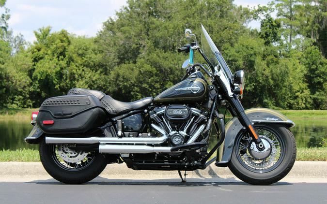 2018 Harley-Davidson FLHCS - Softail Heritage Classic 114