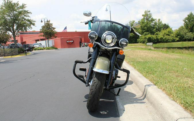 2018 Harley-Davidson FLHCS - Softail Heritage Classic 114