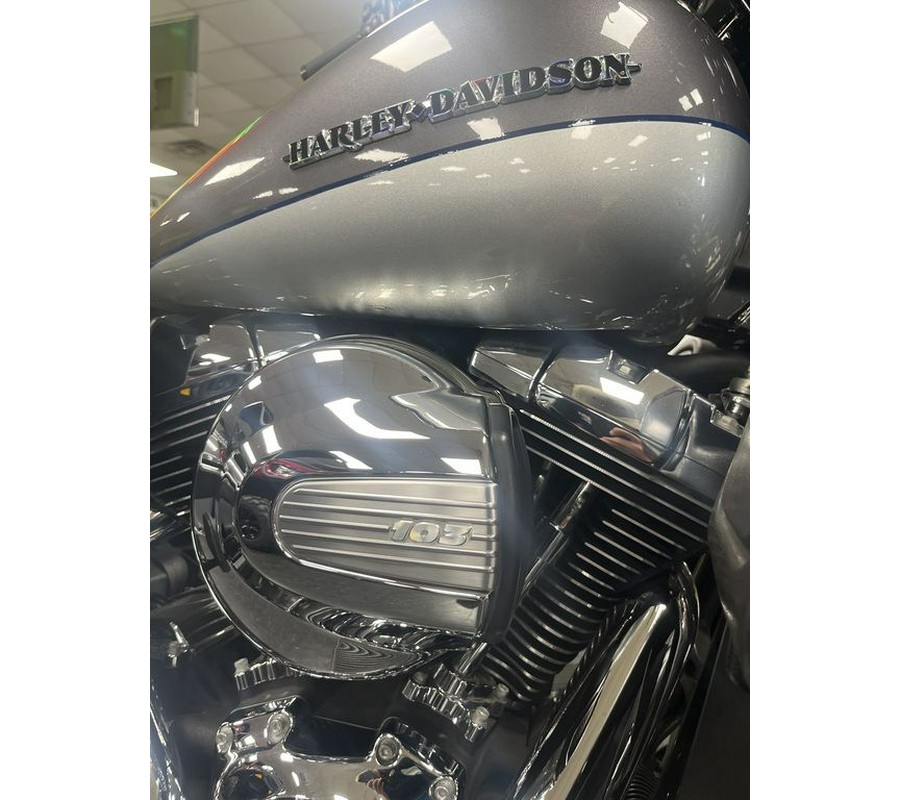 2014 Harley-Davidson® FLHTK - Electra Glide® Ultra Limited