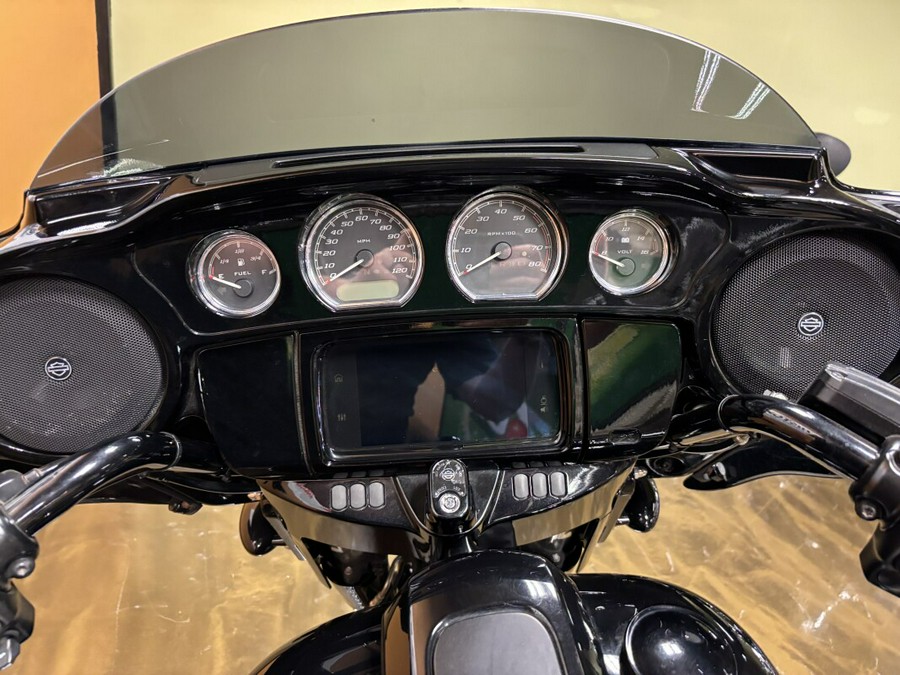 FLHXS 2021 Street Glide® Special