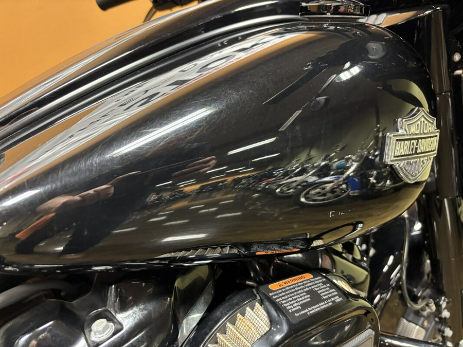FLHXS 2021 Street Glide® Special