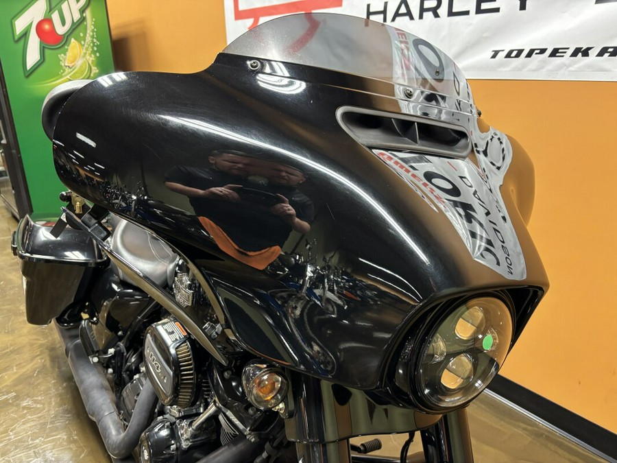 FLHXS 2021 Street Glide® Special