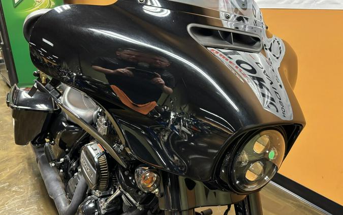 FLHXS 2021 Street Glide® Special