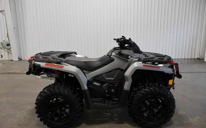 2018 Can-Am® 850 XT Outlander