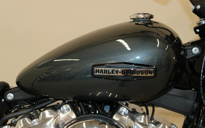 Used 2025 Harley-Davidson Street Bob Cruiser FXBB Motorcycle For Sale In Miami, Florida