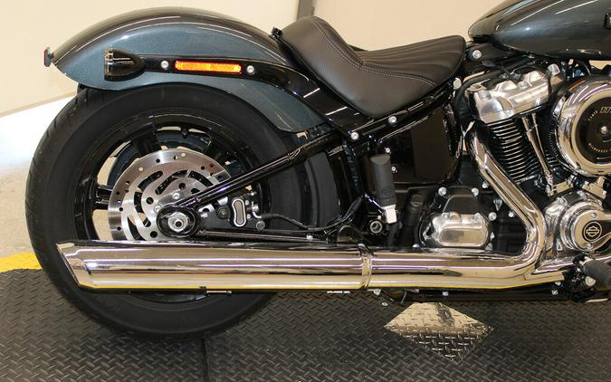 Used 2025 Harley-Davidson Street Bob Cruiser FXBB Motorcycle For Sale In Miami, Florida