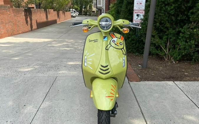 2023 Vespa 946 10 ANNIVERSARIO 150