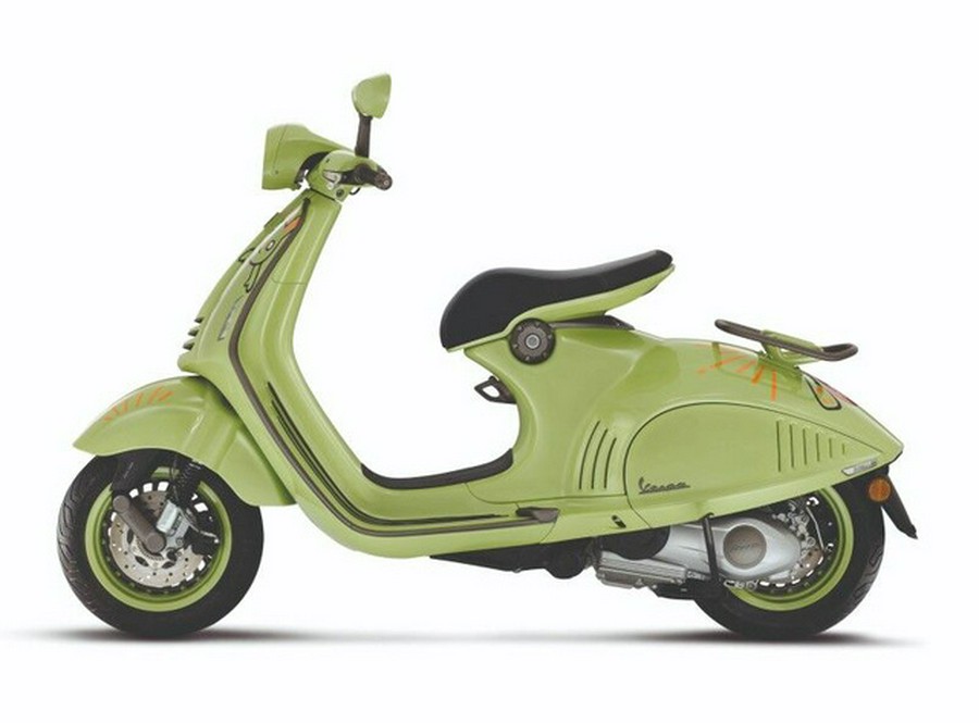 2023 Vespa 946 10 ANNIVERSARIO 150