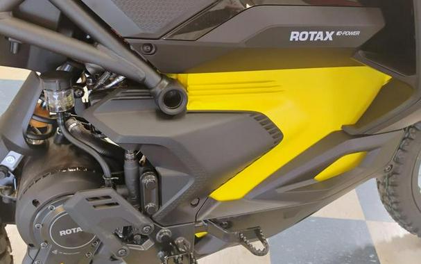 2025 Can-Am® Origin Carbon Black