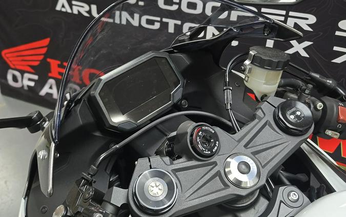 2025 Kawasaki Ninja ZX6R ABS