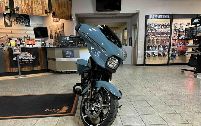2024 Harley-Davidson Street Glide® Sharkskin Blue