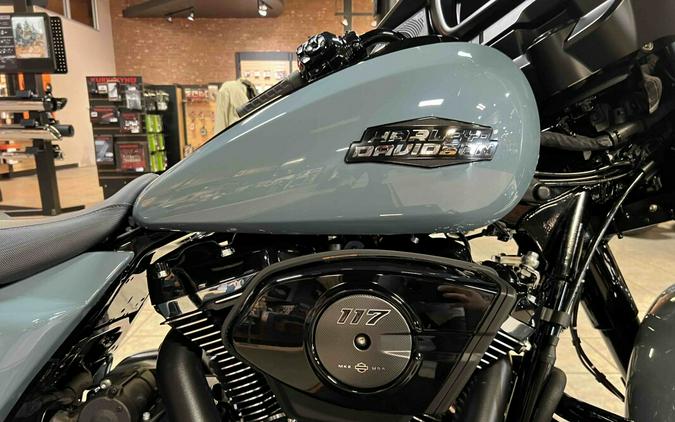 2024 Harley-Davidson Street Glide® Sharkskin Blue