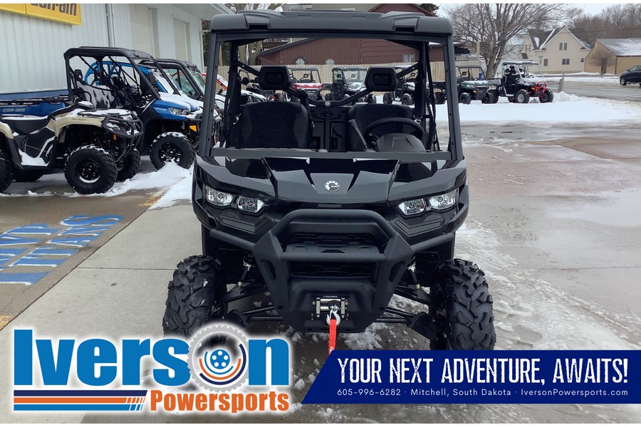 2024 Can-Am Defender Pro HD10 XT