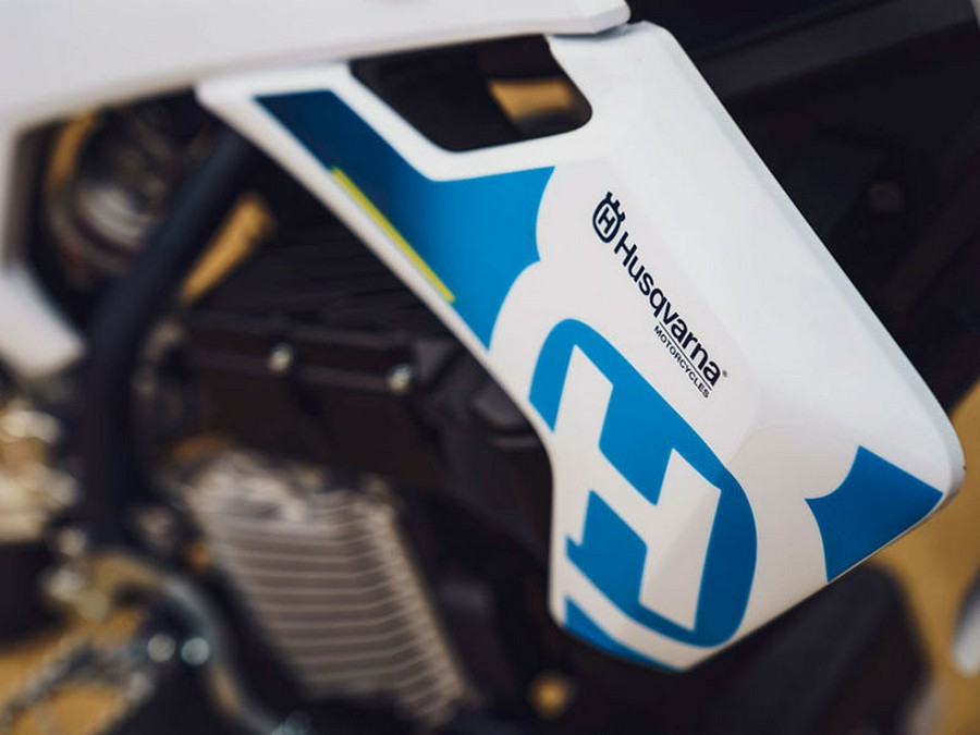 2024 Husqvarna Motorcycles EE 5