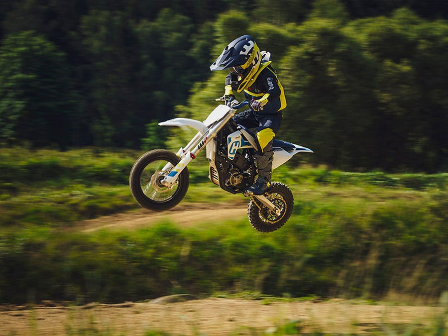 2024 Husqvarna Motorcycles EE 5